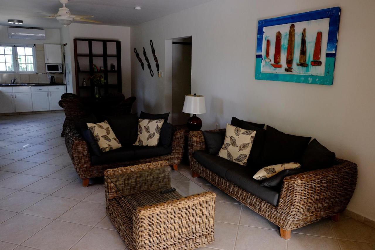 Villa Olivia Poolside Playa Kültér fotó